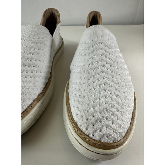 UGG Sammy Chevron Sneakers Slip On Walking Shoes White & Tan Women's Size 10 - Picture 6 of 16